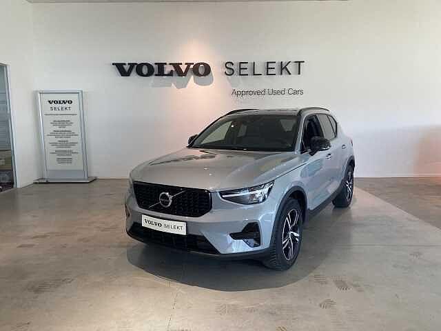 Volvo XC40 Plus, B3 Mild hybrid, Benzine, Dark, Autos, Volvo, XC40, ABS, Airbags, Air conditionné, Alarme, Bluetooth, Verrouillage central