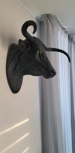 Schitterende decoratieve koeienkop in hars., Ophalen