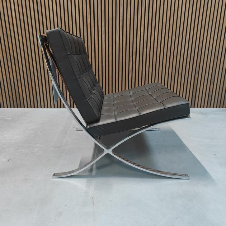 Knoll Barcelona chair - Volo zwart leder, Antiquités & Art, Antiquités | Meubles | Chaises & Canapés, Enlèvement ou Envoi