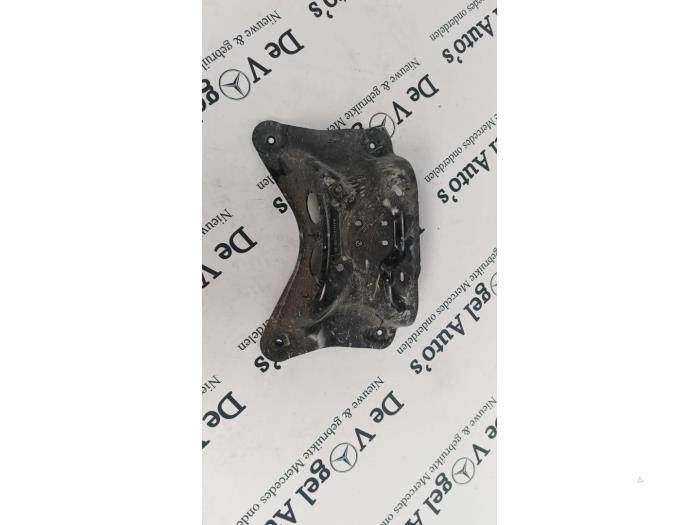 Support boîte de vitesse d'un Mercedes Vito, 3 mois de garantie, Utilisé, -, -