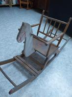 Houten hobbelpaard, Ophalen