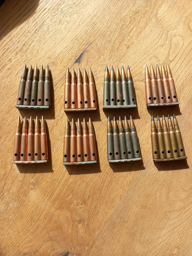 Lot lege,doorboorde Duitse 7,92 Mauserhulzen WO2, origineel, Ophalen of Verzenden