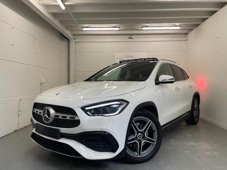 Mercedes-Benz - GLA200d - AMG Line - Pano dak, Auto's, Mercedes-Benz, Bedrijf, Te koop, GLA, ABS, Achteruitrijcamera, Adaptieve lichten
