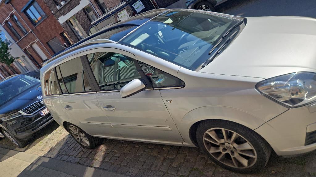 Opel zafira, Auto's, Euro 5, Particulier, Zilver of Grijs, Zafira