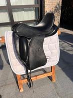 Custom Wolfgang Gemini R dressuurzadel 17,5” | 2023, Animaux & Accessoires, Chevaux & Poneys | Selles, Enlèvement, Comme neuf