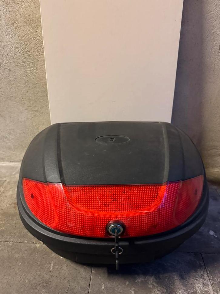 grande mallette de moto avec top case, Motos, Accessoires | Valises & Sacs, Comme neuf, Enlèvement