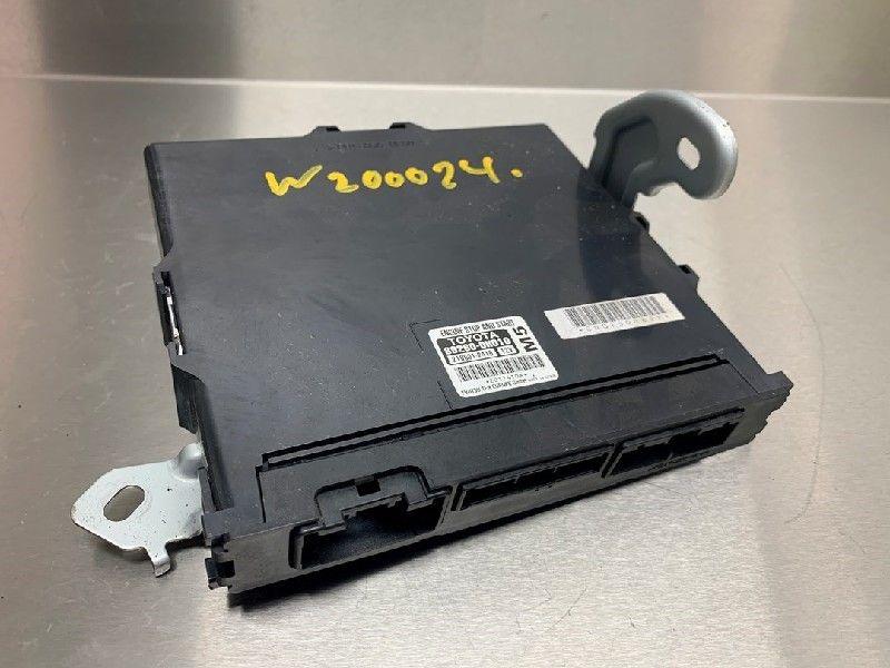 ORDINATEUR DIVERS C Toyota Aygo (B40) (|892600H010|), Utilisé, Toyota