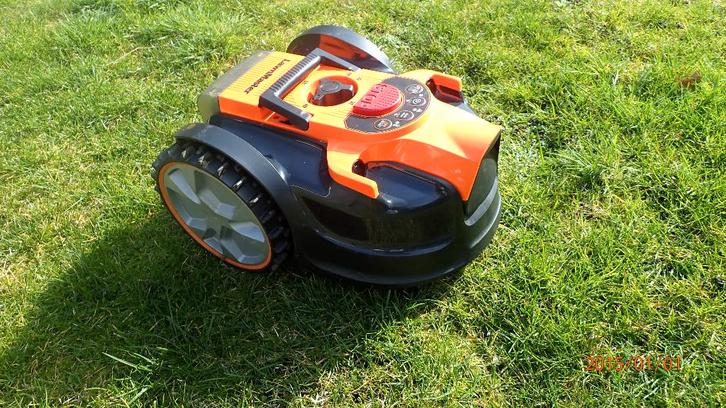Lawnmaster Robotmaaier, Jardin & Terrasse, Tondeuses robotisées, Comme neuf, Moins de 20 cm, Enlèvement ou Envoi