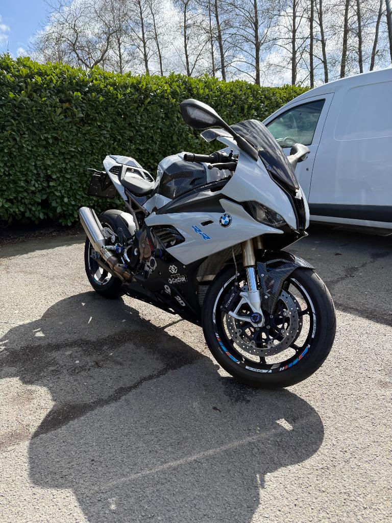 BMW s1000rr 2020 met 2700km!!, Motos, Motos | BMW, Permis Moto A, Plus de 35 kW, Super Sport, 4 cylindres