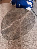 Furnified Richard Salontafel Grijs Marmer & Zwart Onderstel, Huis en Inrichting, Ophalen, Overige materialen, Gebruikt, 50 tot 100 cm