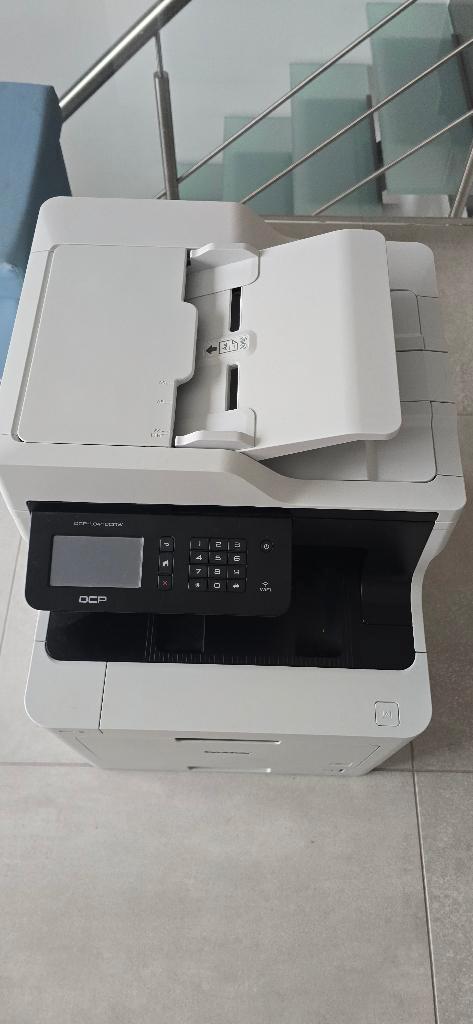 Imprimante laser couleur Brother DCP-L8410CDW, Computers en Software, Printers, Gebruikt, Printer, Laserprinter, Faxen, Kleur printen