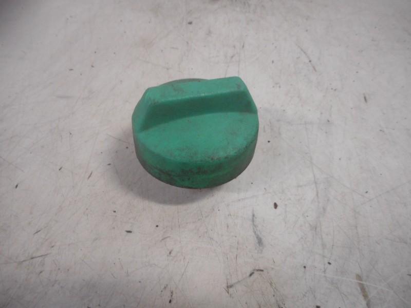 BOUCHON DE RESERVOIR Volvo 740 Estate (01-1985/12-1992), Autos : Pièces & Accessoires, Utilisé, Volvo