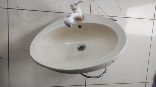 Ovale beige inbouwspoelbak vintage met menkraan douche sifon, Antiek en Kunst, Antiek | Woonaccessoires, Ophalen