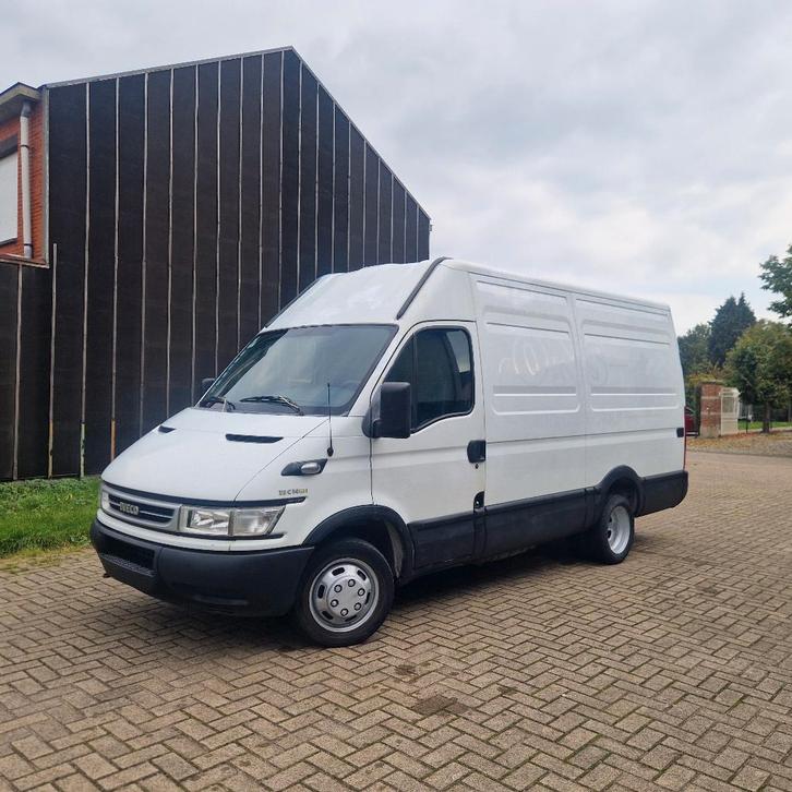Iveco Daily 3.0D L3H2 van 2005, weinig kms!, Auto's, Overige Auto's, Bedrijf, Te koop, Diesel, Overige carrosserie, 5 deurs, Handgeschakeld