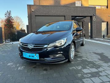 Opel Astra 1.6 CDTI Innovation met 136 PK met navi keuring