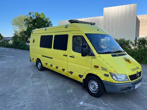 MERCEDES - 2006 - 316 CDI - AMBULANCE - Personenauto, Auto's, Mercedes-Benz, Bedrijf, Overige modellen, Overige brandstoffen, Euro 3