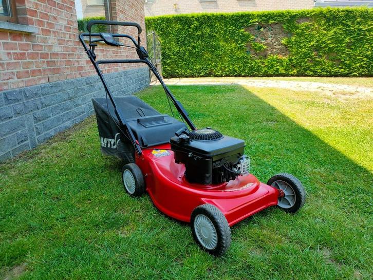 Tondeuse / débroussailleuse 53 cm / B&S 5 HP / autotractée, Jardin & Terrasse, Tondeuses à gazon, Utilisé, Tondeuses à gazon à essence