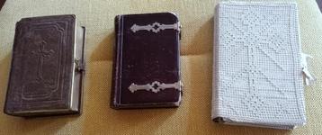 3 petits livres d'église français Paroissien Romain