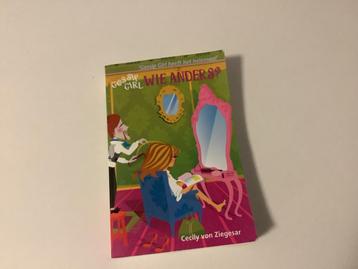 Jeugdboek Gossip Girl (Cecily von Ziegesar) beschikbaar voor biedingen