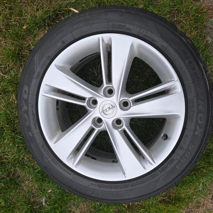 Set winterbanden Opel 17 inch 215 55 17, Auto-onderdelen, Banden en Velgen, Banden en Velgen, Winterbanden, 17 inch, 215 mm, Personenwagen