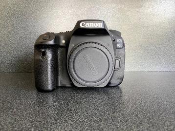 Canon 90D met 150-600 lens