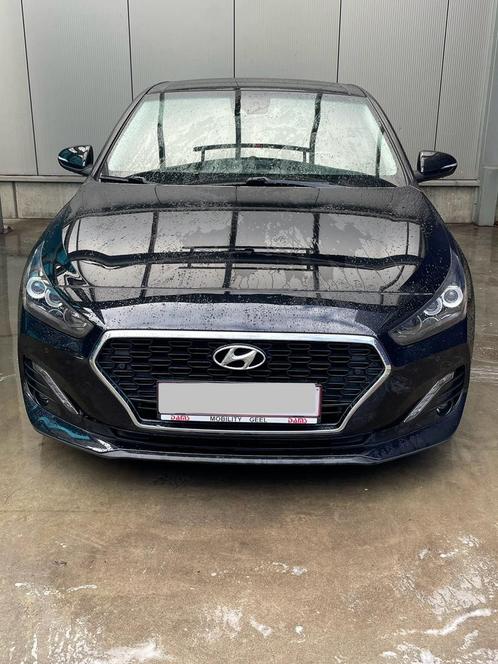 Hyundai i30 Fastback 1.4 Feel 2018 90k km, Auto's, Hyundai, Particulier, i30, ABS, Achteruitrijcamera, Adaptieve lichten, Airbags
