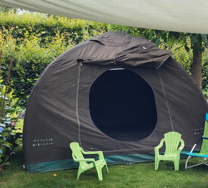 Unieke legertent, opblaasbaar dus zonder tentstokken!, Caravans en Kamperen, Tenten, tot en met 4, Gebruikt, Ophalen