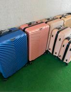 Nieuwe 3/4 delige hard kunststof kofferset, Ophalen, Nieuw, Hard kunststof, Wieltjes