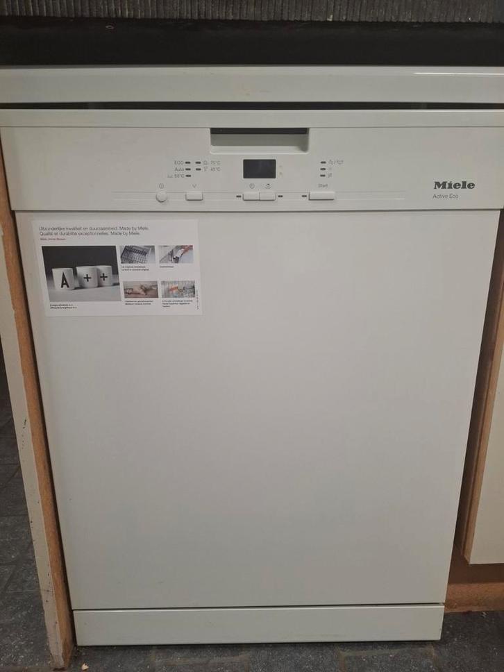Vrijstaande Miele vaatwasser EcoActive, Elektronische apparatuur, Vaatwasmachines, Zo goed als nieuw, Ophalen