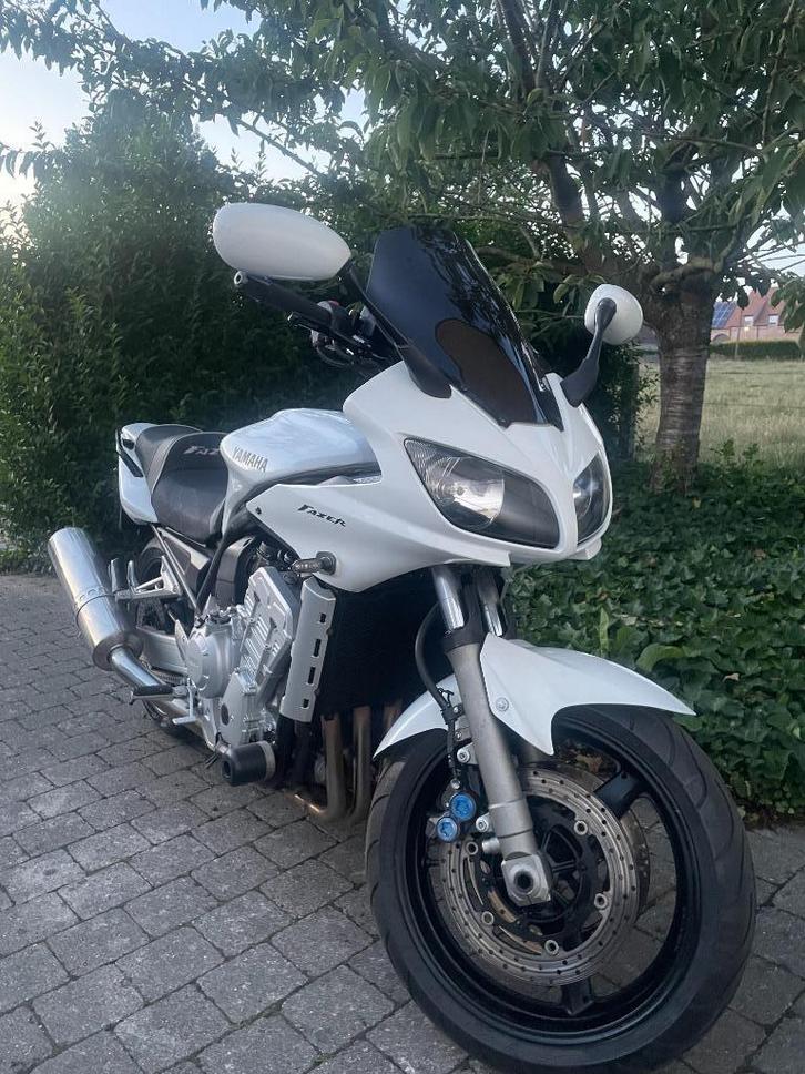yamaha fazer 1000, Motoren, Motoren | Yamaha, Particulier, Sport, meer dan 35 kW, 4 cilinders, Motorrijbewijs A, Ophalen