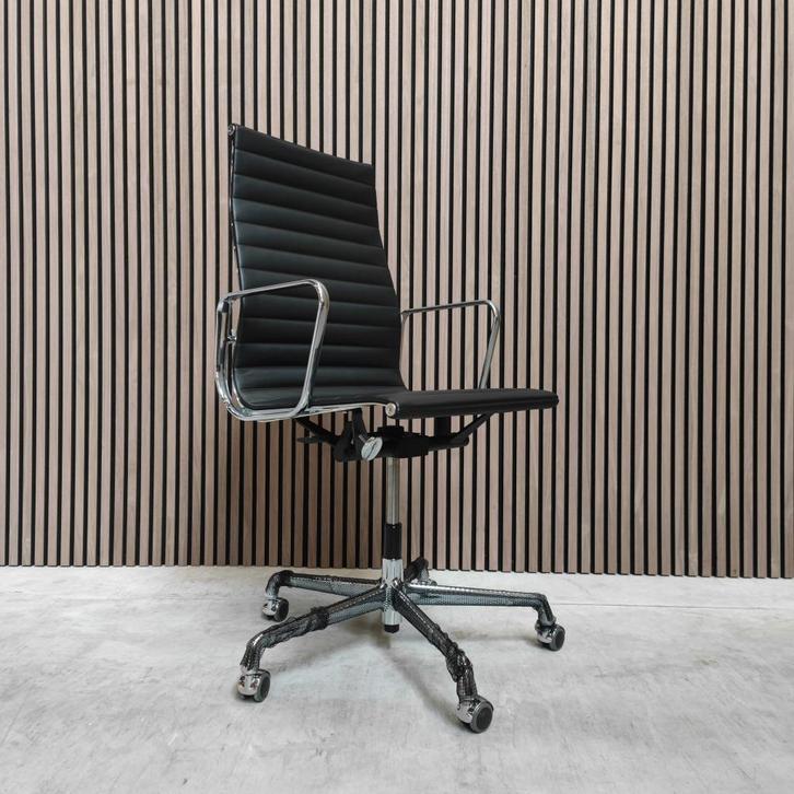Vitra Eames EA 119 Bureaustoel in Nero Premium Leder, Antiek en Kunst, Antiek | Meubels | Stoelen en Sofa's, Ophalen of Verzenden