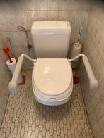 Siège de toilette Aquatec avec accoudoirs, Maison & Meubles, Comme neuf, Autres types, Enlèvement ou Envoi