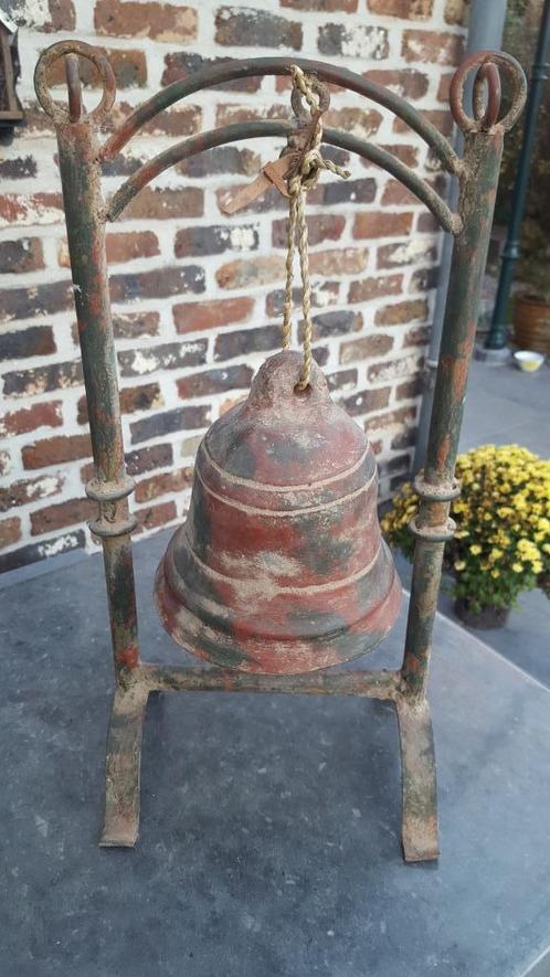 Très belle cloche en terre cuite, Huis en Inrichting, Woonaccessoires | Stolpen, Zo goed als nieuw, Ophalen of Verzenden
