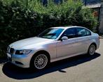 BMW 318i Clim Navi Pano 136km garantie, Auto's, BMW, 4 deurs, Zwart, 4 cilinders, 1435 kg