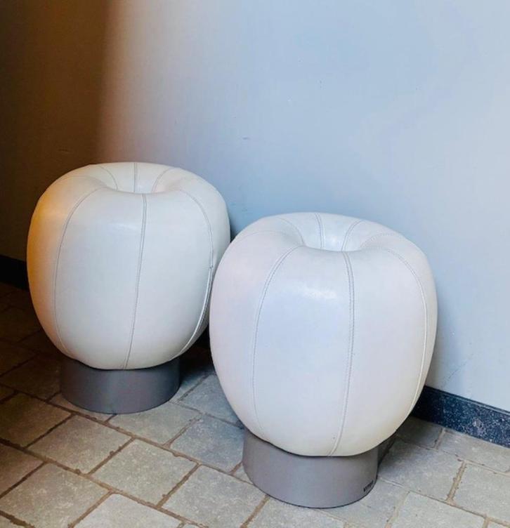 2 x Viteo design poef - outdoor, Huis en Inrichting, Stoelen, Gebruikt, Twee, Kunststof, Wit, Ophalen