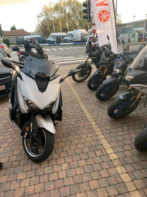 Tmax 530 DX full option eerste eigenaar, Fietsen en Brommers, Scooters | Yamaha, Zo goed als nieuw, Elektrisch, Ophalen