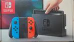 NINTENDO SWITCH rouge et bleu + trousse + 4 jeux, Games en Spelcomputers, Games | Nintendo Switch, Verzenden, Overige genres, Vanaf 7 jaar