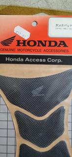 Honda tank stikker, Ophalen