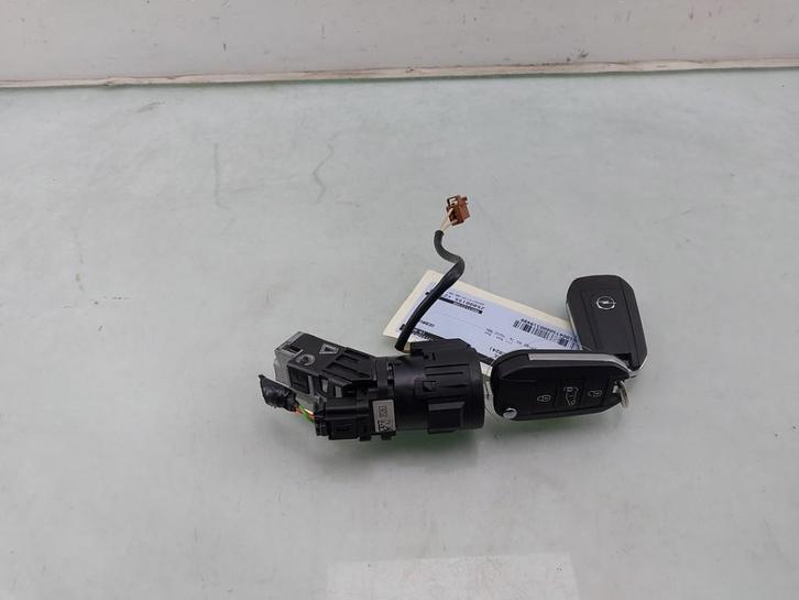 CONTACTSLOT + SLEUTEL Opel Combo Cargo (01-2018/04-2021), Auto-onderdelen, Overige Auto-onderdelen, Opel, Gebruikt