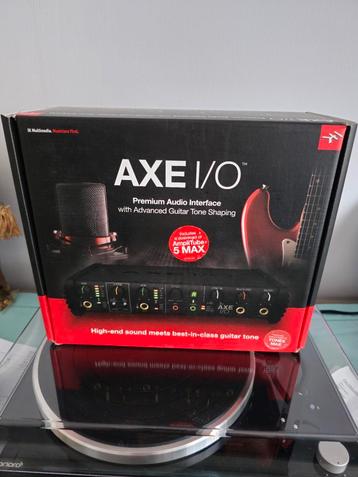 Axe I/O disponible aux enchères