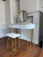 Witte kaptafel met led spiegel & krukje & Goudaccenten, Huis en Inrichting, Tafels | Kaptafels, Ophalen, Zo goed als nieuw, Minder dan 50 cm
