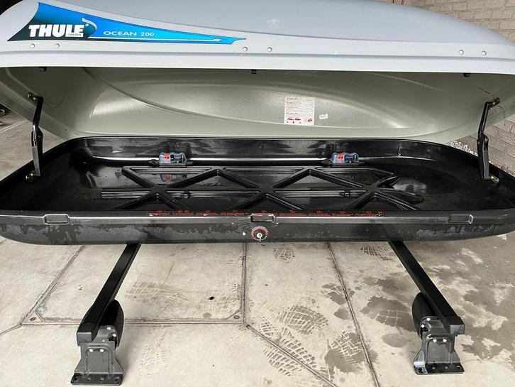 Dakkoffer Thule Ocean 200 + Mercedes dakdrager (Viano/Vito), Auto diversen, Dakkoffers, Gebruikt, Ophalen