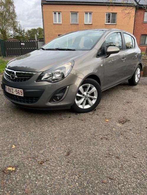 Opel Corsa 1200cc Benzine Automaat, Autos, Opel, Particulier, Corsa, Bluetooth, Verrouillage central, Cruise Control, Vitres électriques