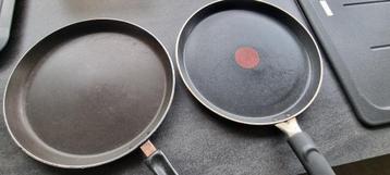 2 pannenkoeken pannen / eitjes bakken beschikbaar voor biedingen