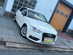 Audi A3 , 1.4 essence , 3 portes 2013 année 0032478767323, Stof, 4 cilinders, Wit, Grijs