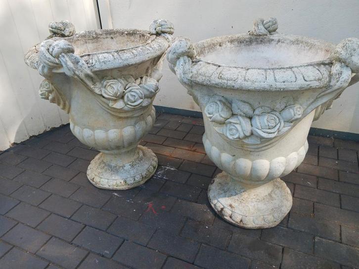 1 paar tuinvazen, tuinornament rozen thema barok rococo, Tuin en Terras, Tuinvazen, Ophalen