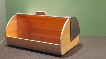 Broodtrommel hout/inox nieuwstaat beschikbaar voor biedingen