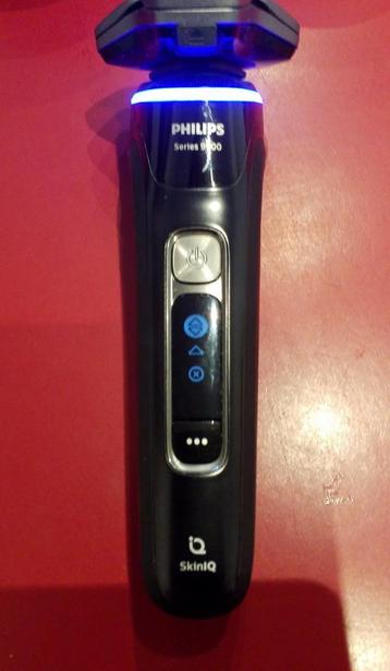 PHILIPS-scheerapparaat model S9986. 9000-serie

 beschikbaar voor biedingen