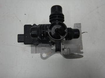 Mercedes-Benz Sprinter W907 Extra Waterpomp A0005061300 beschikbaar voor biedingen