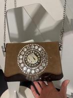 elegante splinternieuwe Ibiza tas met ketting, Handtassen en Accessoires, Tassen | Damestassen, Ophalen of Verzenden, Nieuw, Bruin